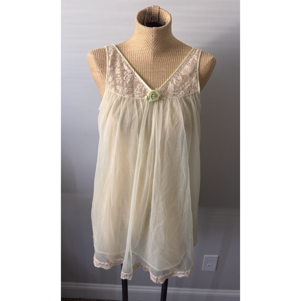 Vintage Sears Nylon Sheer Yellow Green Lingerie   Babydoll Small 32 EUC  Rosette